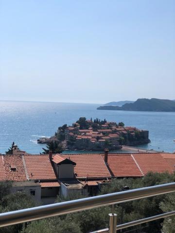 Bmv Room With East Island View Sveti Stefan Bagian luar foto